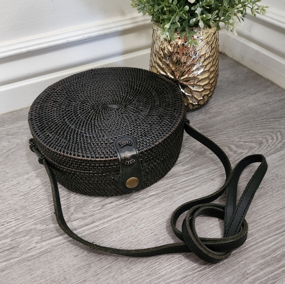 Round Street Level Anthropologie wicker bag - Picture 9 of 9